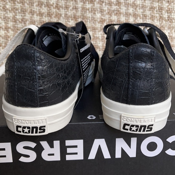 Converse Ctas Hi Black Currant/Black/White WMNS - Picture 14 of 16